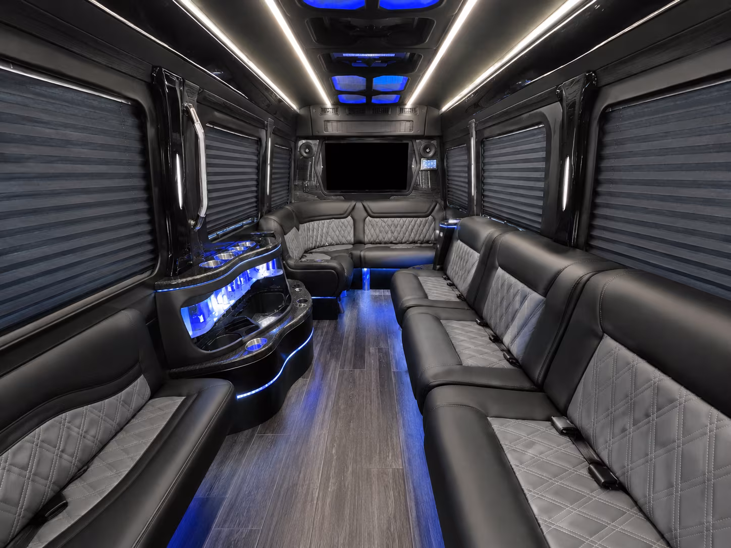 montebello 40 passenger party bus